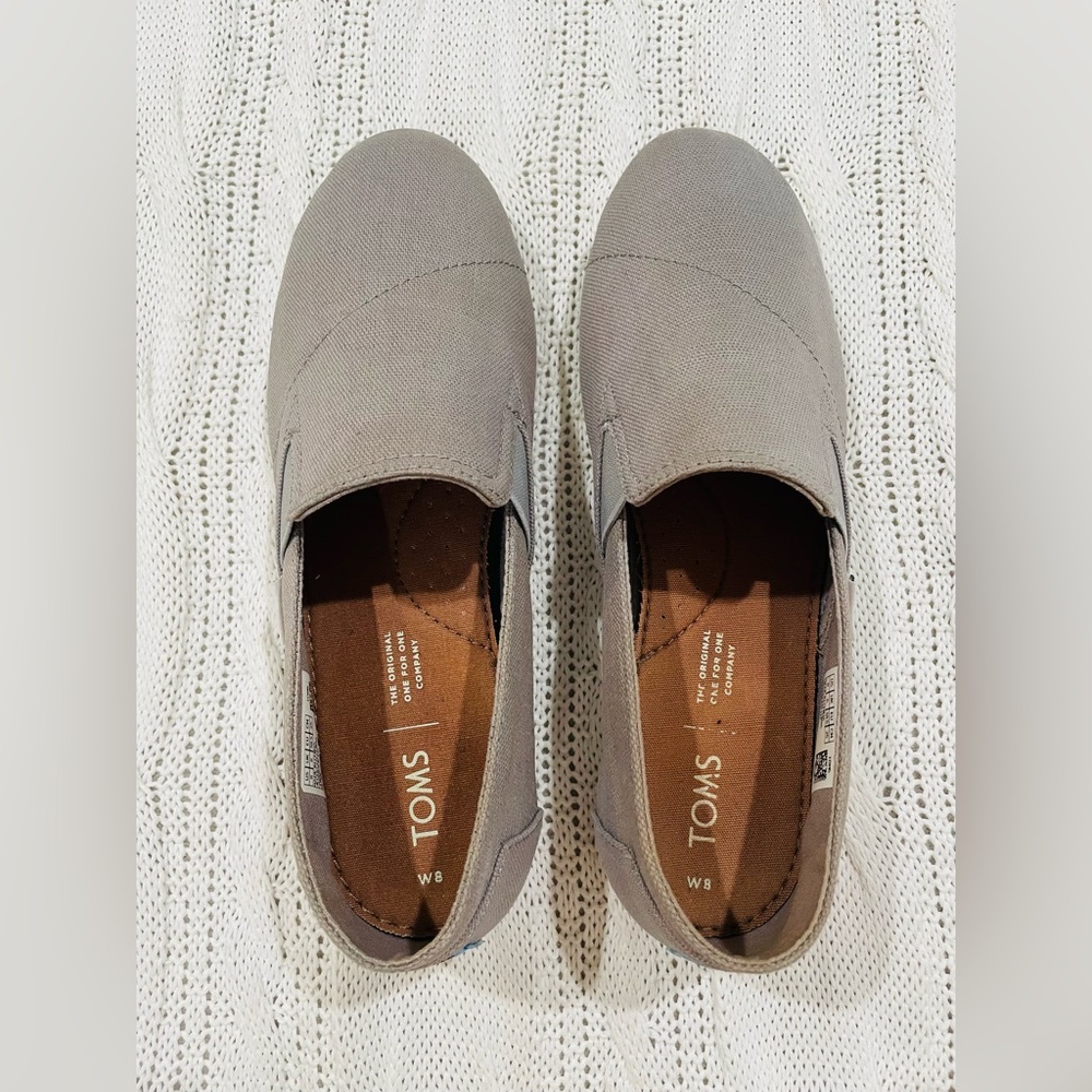 TOMS Gray Canvas Slip-On Flats Size 8W Casual Comfort Shoes